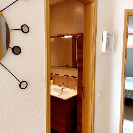 First Line Apartment !!! 50 M From La Pinta Beach !!! In Los Geranios *