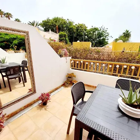 Lägenhet First Line Apartment !!! 50 M From La Pinta Beach !!! In Los Geranios Costa Adeje (Tenerife)