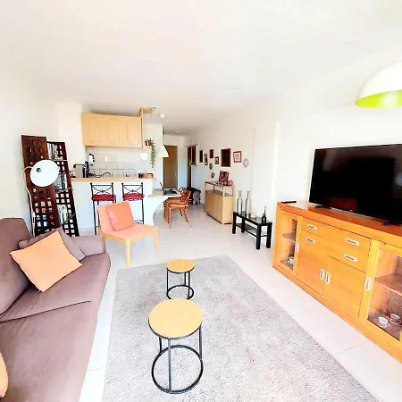 Διαμέρισμα First Line Apartment !!! 50 M From La Pinta Beach !!! In Los Geranios Costa Adeje (Tenerife)